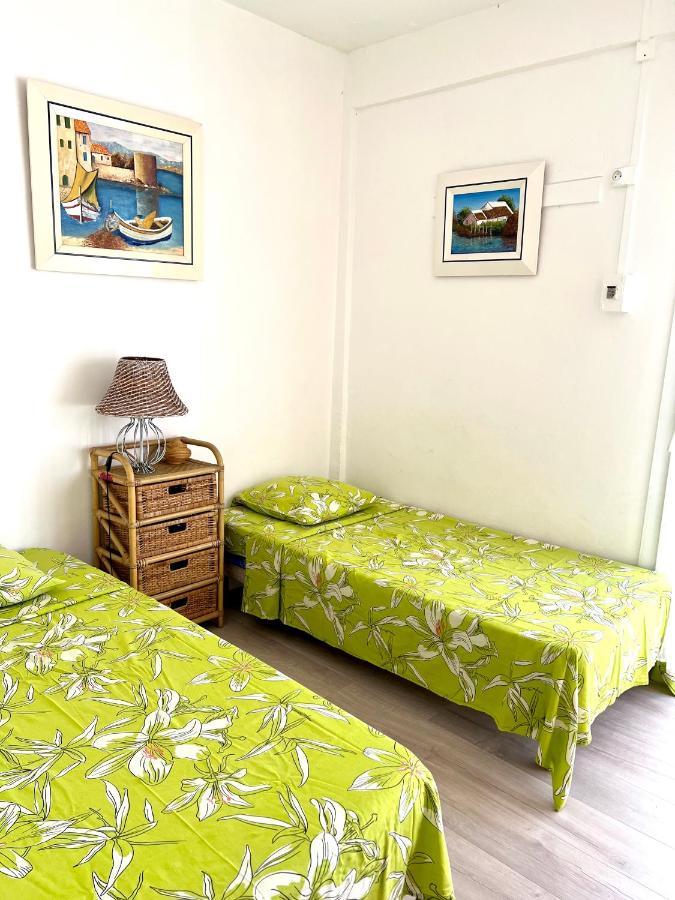 Ti Cabanon. Appartement Vue Mer A Deshaies. Kültér fotó